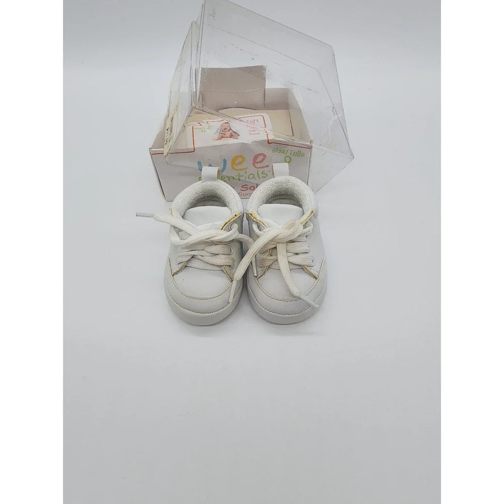 Wee Essentials Y2k Baby Soft Sole White High Top Sneakers Crib Shoes Size 0 NIB